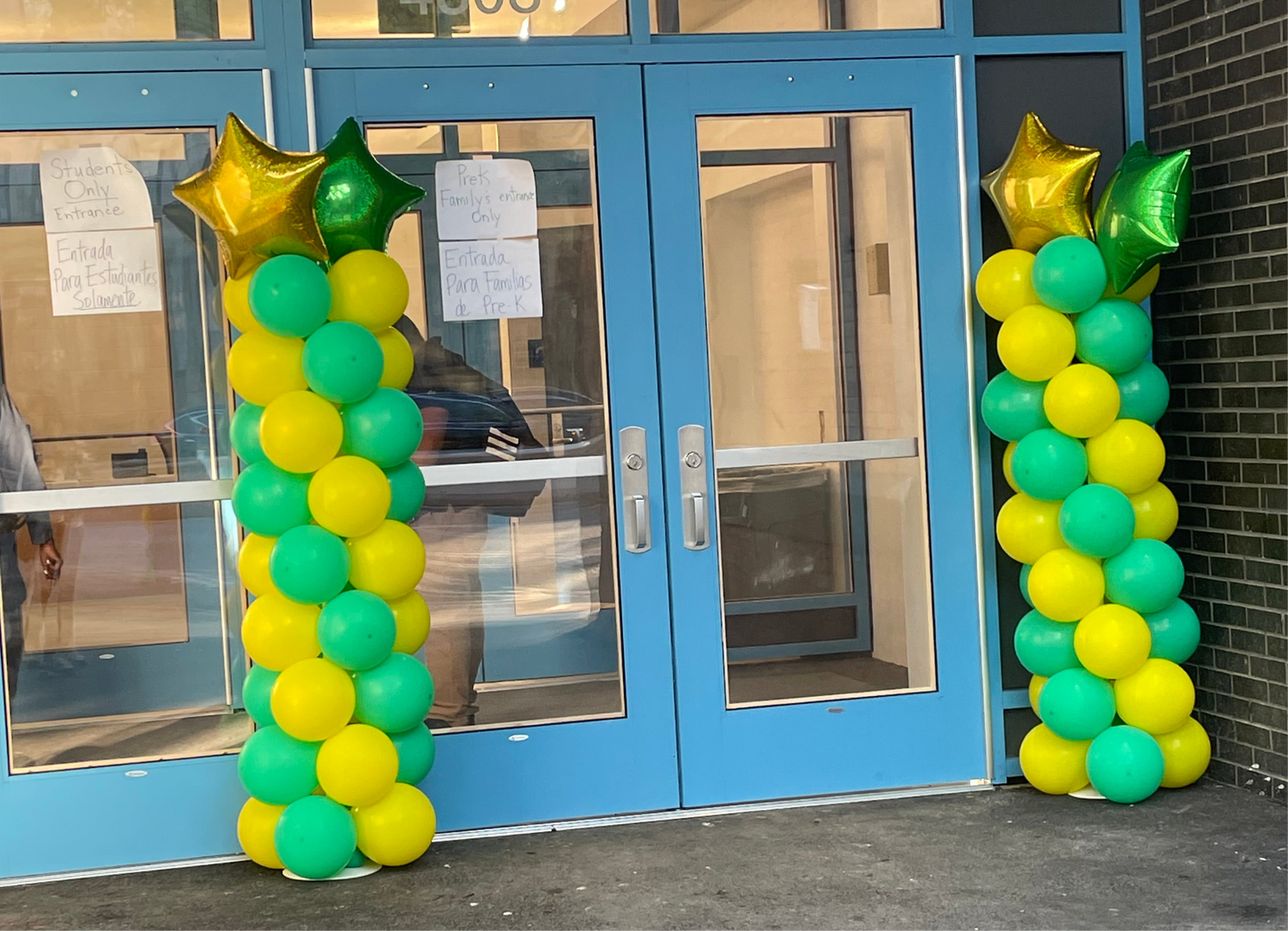 2 tower’s ballons